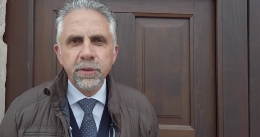 Il deputato Ignazio Abbate indagato sulla gestione dei fondi regionali sui buoni libro per il periodo in cui era sindaco di Modica