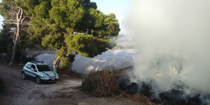 Fumarole abusive e tossiche in tutto il territorio ibleo: intensificati i controlli del Libero Consorzio di Ragusa. 120 diffide e 4 denunce