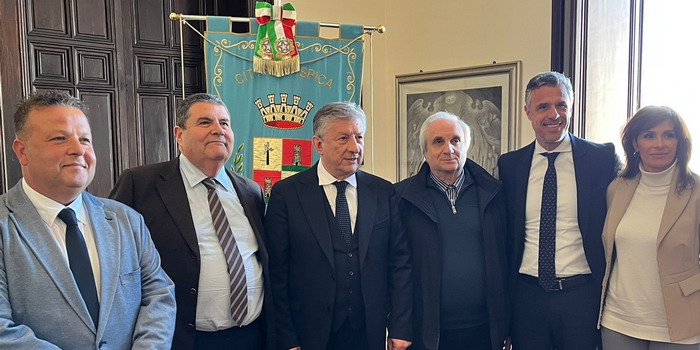Fratelli d’Italia è entrata in giunta a Ispica con l’assessore Tonino Cafisi. In consiglio c’è Mary Ignaccolo
