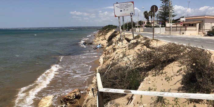 Possibile residuato bellico della seconda guerra mondiale al largo di Ciriga, sul litorale ispicese. Vietato fare il bagno e pescare