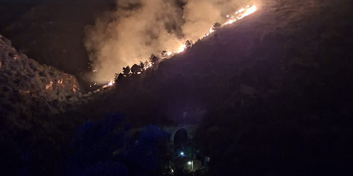 L’incendio nelle vallate di Scassale e nelle zone limitrofe a Nord di Ragusa: la cronaca delle fasi concitate nelle parole dell’assessore Iacono