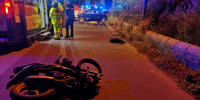 C’è un indagato per l’incidente mortale di sabato sera sulla strada provinciale Modica Scicli costato la vita ad un ragazzo di 19 anni