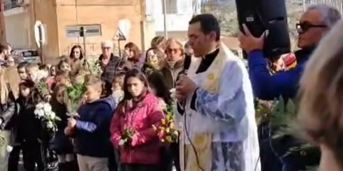 VIDEO Festa dell’Immacolata alla parrocchia di Sant’Anna a Modica con la deposizione di fiori