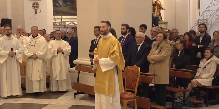 Modica Alta ha un nuovo sacerdote: è don Antonio Lauretta, 33enne modicano. In festa la comunità di San Giovanni Evangelista