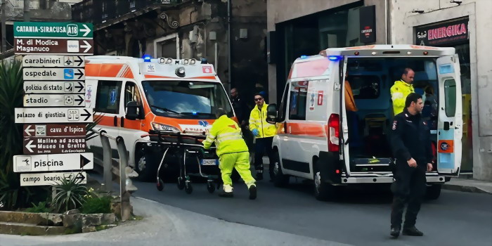 Incidente stradale all’inizio di via Nazionale a Modica: un uomo è stato investito da un’auto