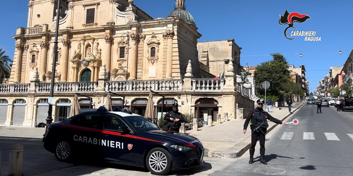 Quasi 2 etti e mezzo di droga del valore di 5.000 euro ritrovati a Ragusa dai carabinieri