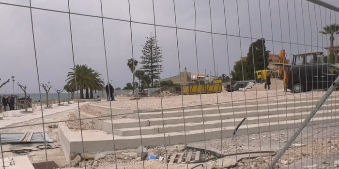 Sarà pronta e fruibile entro il 2 giugno la riqualificata piazza Mediterraneo a Marina di Modica. Individuate delle aree per i parcheggi