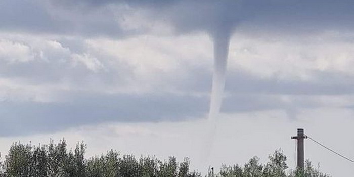 Tromba marina nella mattinata di sabato nel tratto di mare antistante Portopalo e visibile anche dalla provincia di Ragusa