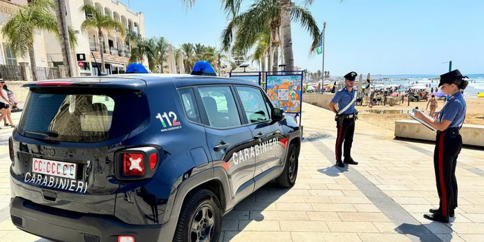 Rapine con calci e pugni alla gente che passeggiava al porto turistico di Marina di Ragusa: tunisini a processo