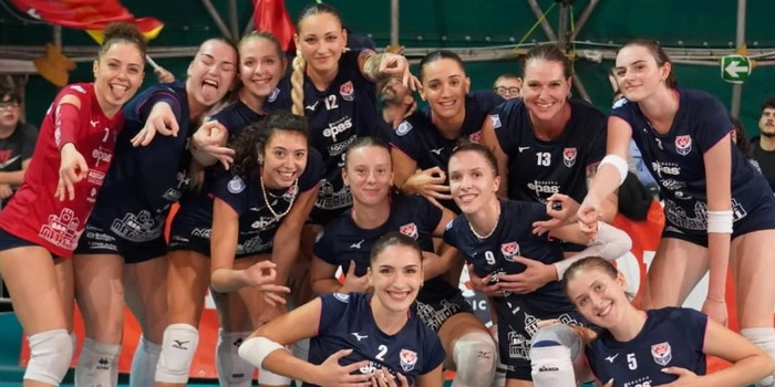 La Pro Volley Team Modica esordisce in casa battendo le romane dell'Ics Santa Lucia. E' la seconda vittoria