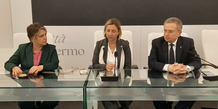 In un anno 72 donne vittime di violenza hanno chiesto aiuto in farmacia, dove si ricevono fino a 20 segnalazioni al mese di vittime di sexting e revenge porn