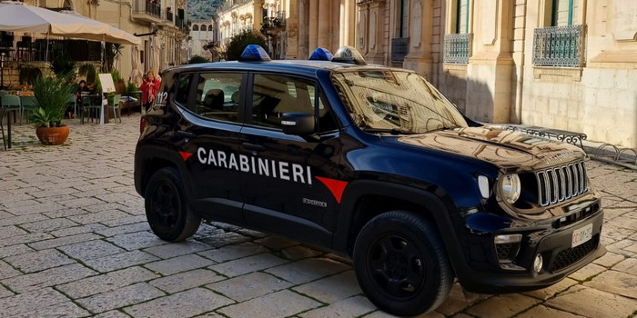 Sequestro di persona a Scicli per un debito di droga di un 19enne tenuto in ostaggio a Siracusa: 9 arresti, tra cui 4 minorenni