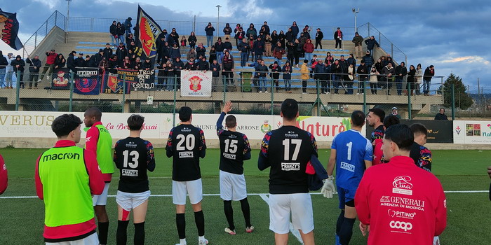 Modica Calcio: 0-0 a Mazzarrone, vetta distante 2 punti