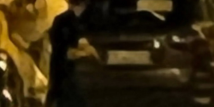 Il degrado di parte della generazione Z: urla e schiamazzi notturni a Marina di Ragusa, e c'è anche chi urina sulle auto parcheggiate