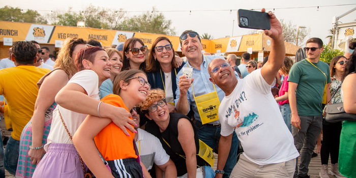 Schiuma 2025, ecco la quarta edizione del primo Craft Beer Festival in Spiaggia a Marina di Modica