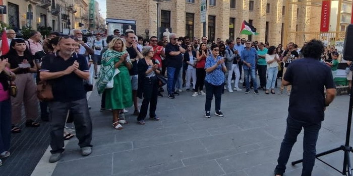 Conseguenze catastrofiche nella Striscia di Gaza: a Ragusa presidio di solidarietà e la consegna in prefettura di un documento indirizzato al Governo nazionale