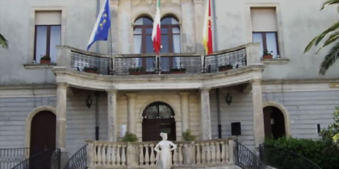 Delibera sulla pianta organica del Comune di Chiaramonte Gulfi: 8 dipendenti vicini alla pensione saranno presto posti in disponibilità