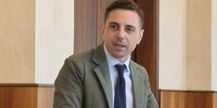 “C’è qualcosa che non quadra nella vicenda della mancata apertura della piscina comunale a Modica”: i quesiti e le accuse al sindaco del consigliere Alessio Ruffino “C’è qualcosa che non quadra nella vicenda della mancata apertura della piscina comunale a Modica”: i quesiti e le accuse al sindaco del consigliere Alessio Ruffino