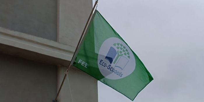 A 10 anni dalla nascita del plesso Piano Ceci a Modica, ha sventolato per la prima volta la prestigiosa bandiera verde dell’Eco-Schools A 10 anni dalla nascita del plesso Piano Ceci a Modica, ha sventolato per la prima volta la prestigiosa bandiera verde dell’Eco-Schools