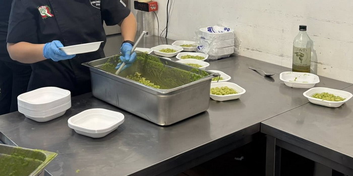 Il cibo della mensa scolastica viene in gran parte buttato a Modica: la conferma arriva da insegnanti, alunni e genitori. Ecco il motivo Il cibo della mensa scolastica viene in gran parte buttato a Modica: la conferma arriva da insegnanti, alunni e genitori. Ecco il motivo