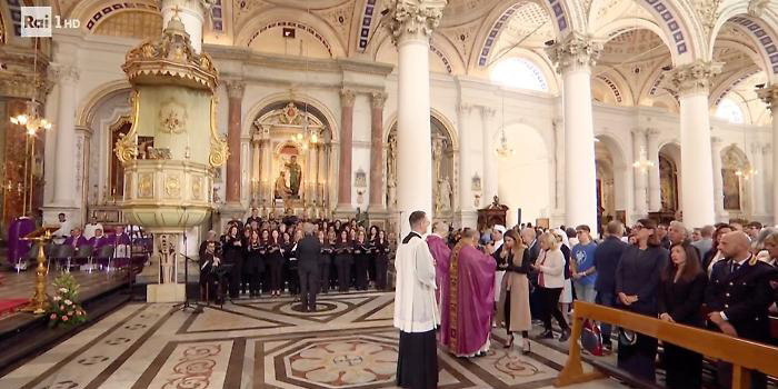 E’ stata trasmessa in diretta su Rai 1, dalla Chiesa Madre di San Pietro Apostolo a Modica, la messa del 2 Novembre E’ stata trasmessa in diretta su Rai 1, dalla Chiesa Madre di San Pietro Apostolo a Modica, la messa del 2 Novembre
