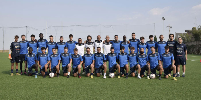 Un Ragusa Calcio inaspettatamente “corsaro” batte la capolista Savoia in pieno recupero contro ogni pronostico. 3 punti preziosissimi Un Ragusa Calcio inaspettatamente “corsaro” batte la capolista Savoia in pieno recupero contro ogni pronostico. 3 punti preziosissimi