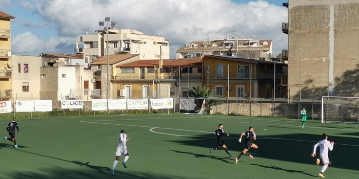 Con una splendida prestazione il Santa Croce Soccer impone il pari (1-1) alla capolista Vigor Akragas Con una splendida prestazione il Santa Croce Soccer impone il pari (1-1) alla capolista Vigor Akragas