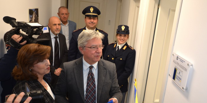 Inaugurata al commissariato di polizia di Modica la stanza per le audizioni protette delle donne vittime di violenza e delle persone vulnerabili