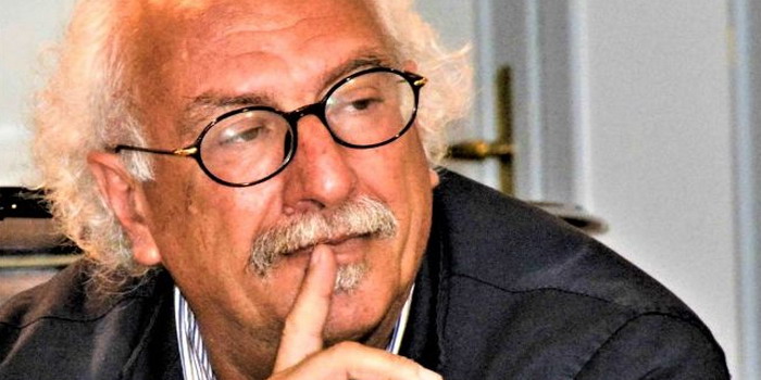 La presentazione a Modica di “Indagini nel borgo”, il romanzo dello scrittore e poeta Giuseppe Macauda La presentazione a Modica di “Indagini nel borgo”, il romanzo dello scrittore e poeta Giuseppe Macauda