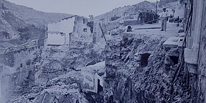 La tragedia del crollo delle case negli anni 50 a Modica in cui restarono sepolte 7 vittime, tra cui un bimbo di neanche 2 anni La tragedia del crollo delle case negli anni 50 a Modica in cui restarono sepolte 7 vittime, tra cui un bimbo di neanche 2 anni