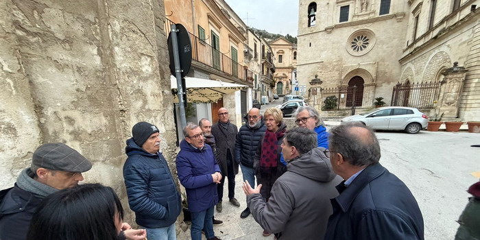 Tutte le problematiche del centro storico di Modica analizzate dal Pd, dalla desertificazione ai disservizi. Incontro fattivo con i residenti