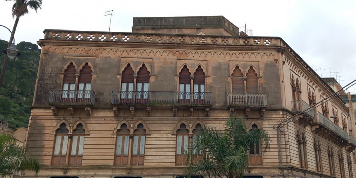 Modica in lutto per il geometra Pasqualino Guccione. Il noto commerciante, protagonista della storia cittadina, si è spento a 94 anni