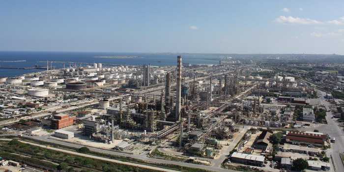 Sarà realizzata una nuova bioraffineria a Priolo