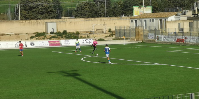 Il Santa Croce Soccer vince facile sul Vigor Gela, che resta con soli 6 uomini in campo. Partita sospesa dopo mezz'ora