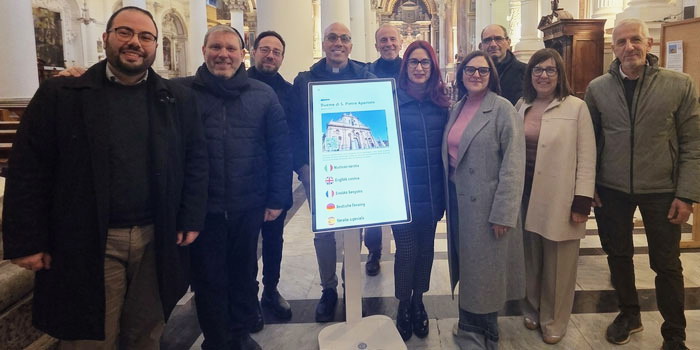 Nuovi totem digitali per le chiese di Modica Nuovi totem digitali per le chiese di Modica