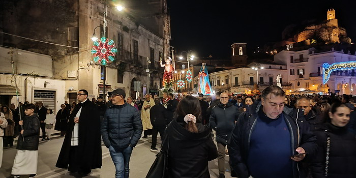 La Pasqua 2026 negli Iblei è andata in archivio con una straordinaria partecipazione di pubblico tra folklore, religione e turismo La Pasqua 2026 negli Iblei è andata in archivio con una straordinaria partecipazione di pubblico tra folklore, religione e turismo