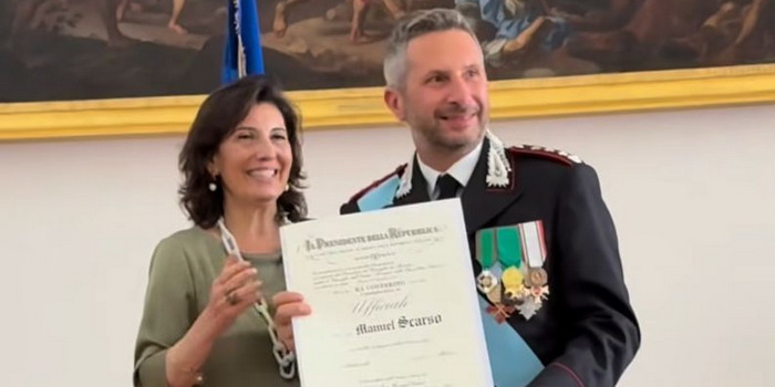 Il colonnello dei Carabinieri e comandante provinciale dell’Arma di Caserta Manuel Scarso, modicano, è stato insignito dell’Ordine al Merito della Repubblica Italiana