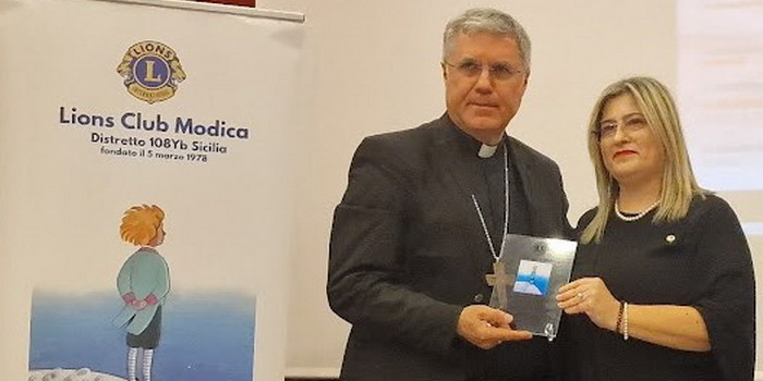 Premio Eccellenze della Contea di Modica: riconoscimento all'arcivescovo di Palermo (già parroco di San Pietro) Mons. Corrado Lorefice