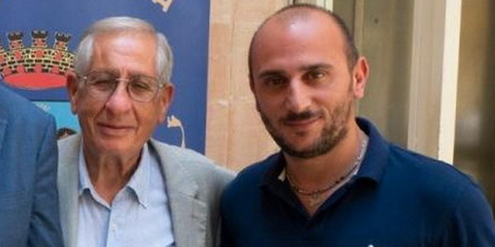Lotta alle fumarole a Vittoria: buoni risultati conseguiti nella notte a Resinè. Operativo anche l’assessore alla protezione civile Nicastro Lotta alle fumarole a Vittoria: buoni risultati conseguiti nella notte a Resinè. Operativo anche l’assessore alla protezione civile Nicastro
