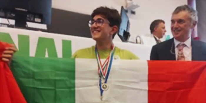 Lo straordinario percorso dello studente Marco Agosta del liceo Fermi di Ragusa alle Olimpiadi di Scienze Naturali: 1° posto nazionale