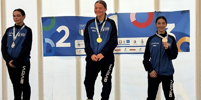 Prestigiosa medaglia di bronzo nel fioretto femminile al Trofeo Coni nazionale per la giovane schermidrice modicana Sofia Spadaro